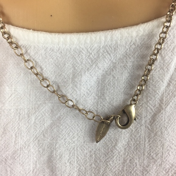 Coldwater Creek green opalescent necklace. - Picture 6 of 8